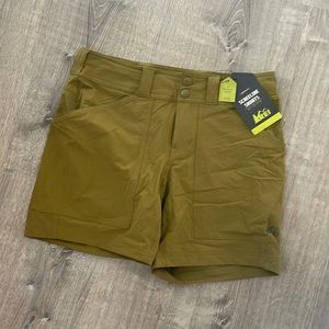 REI hiking shorts size 6